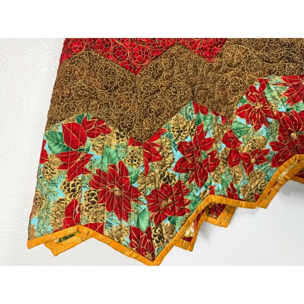 Quilted Christmas Tree‎ Skirt Reversible Poinsettia Pine Cone Red Green